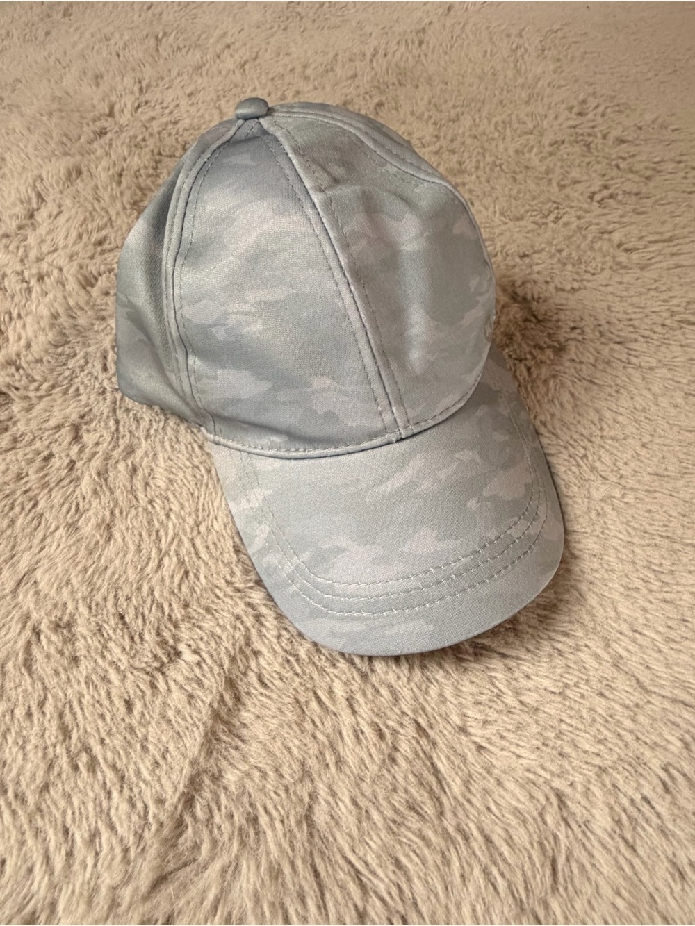 Womans Light Gray/Blue Camo Running Cap